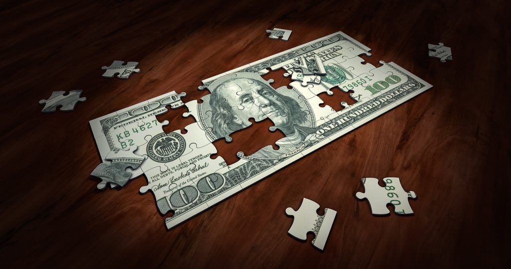 Gastos em dólar Descubra como evitar surpresas no pagamento da fatura do seu cartão