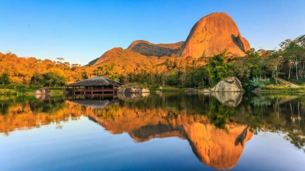 Parque estadual da Pedra Azul. Foto da pedra azul