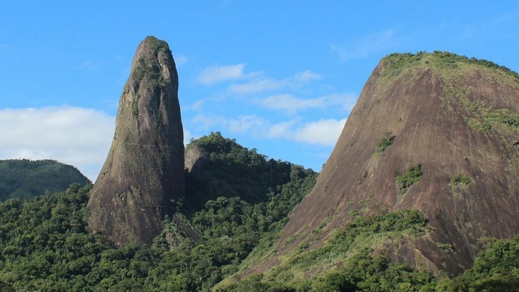 Pico do Itabira. Foto com a montanha