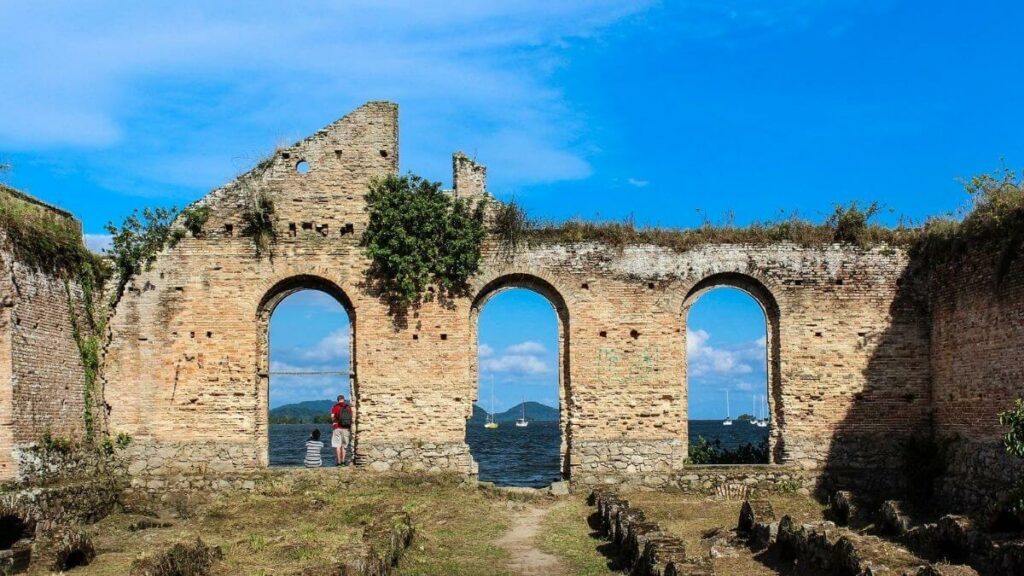 Ruínas do Casarão Macedo. Ruínas com uma vista muito bonita 