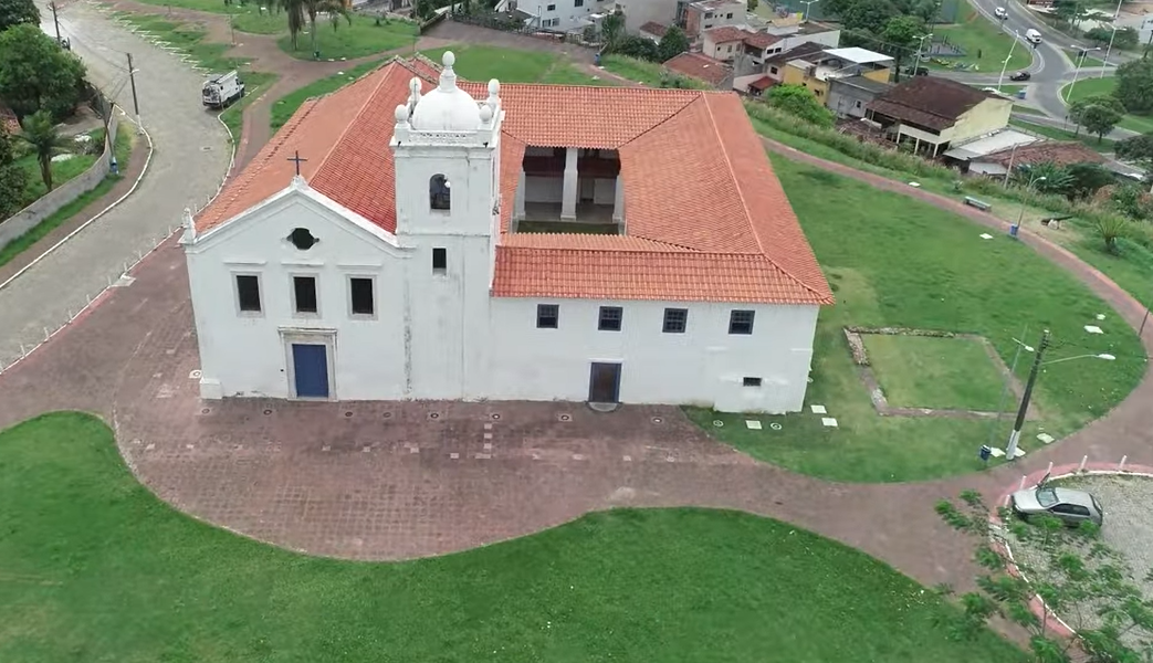 Igreja dos Reis Magos vista de cima Serra (ES)