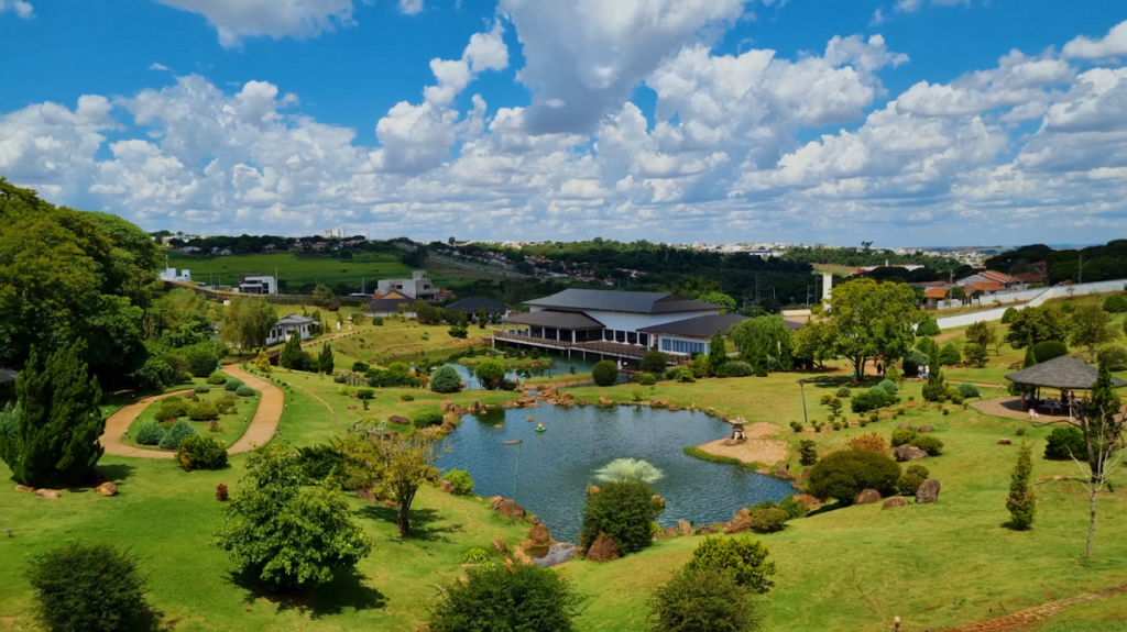 Morar no Paraná, Bela vegetação no Parque Japão
