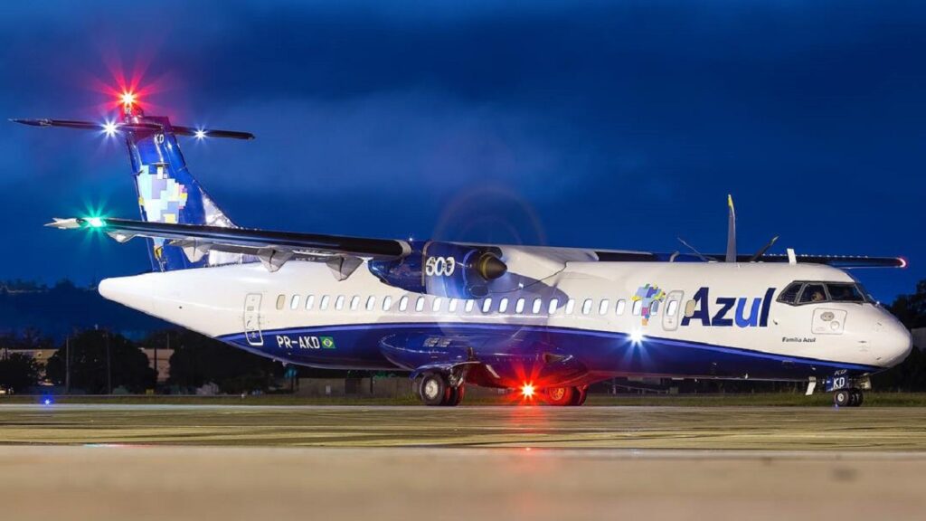 Avião Azul do Aeroporto de Recife