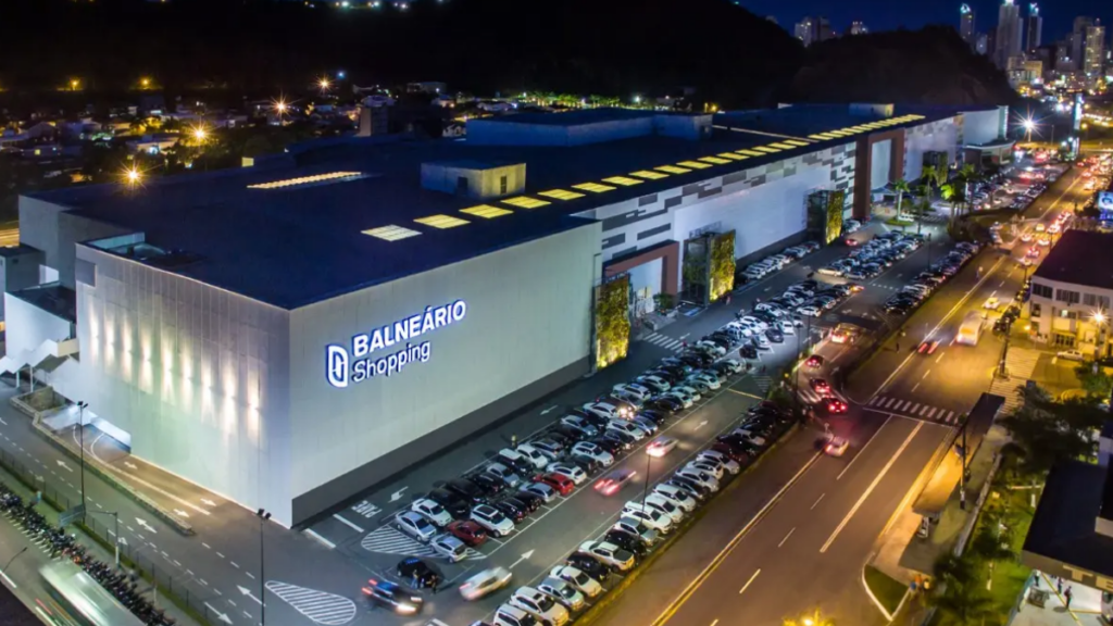 Vista de cima Balneário Shopping
