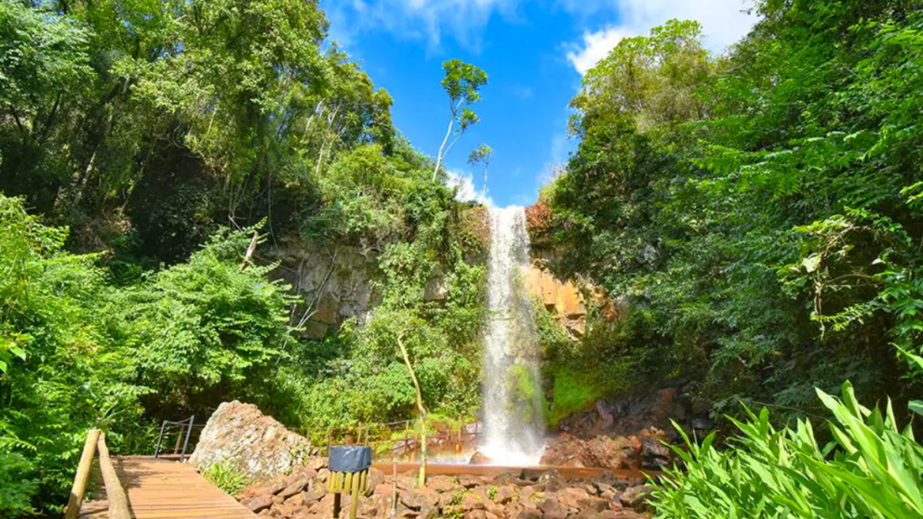 Cachoeira Três Quedas