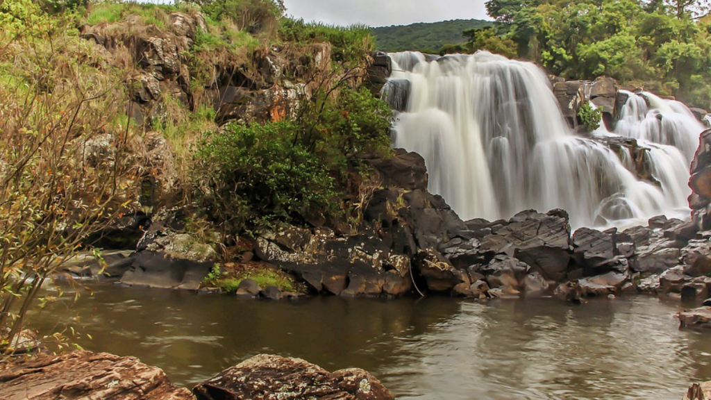 Cachoeira Véu das Noivas