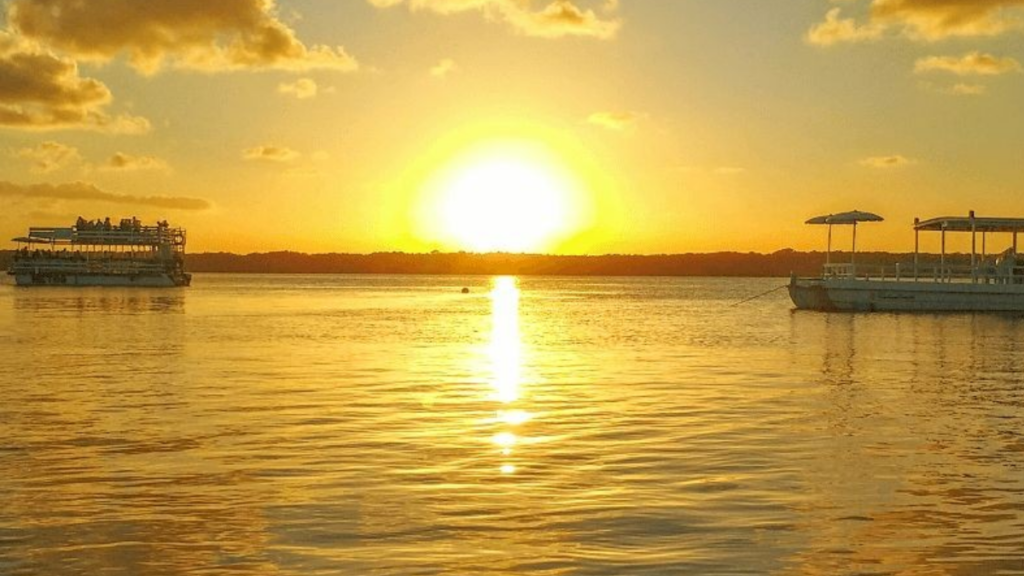 Entardecer na Praia do Jacaré