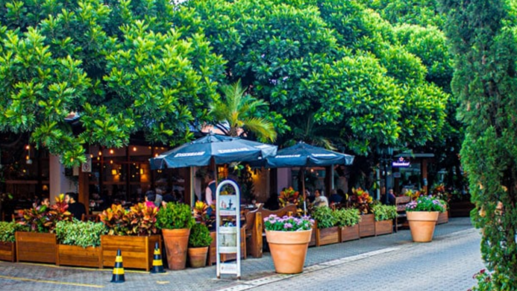 Rua Dória Vasconcelos