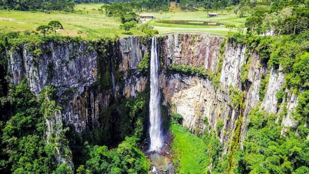 Cascata do Avencal