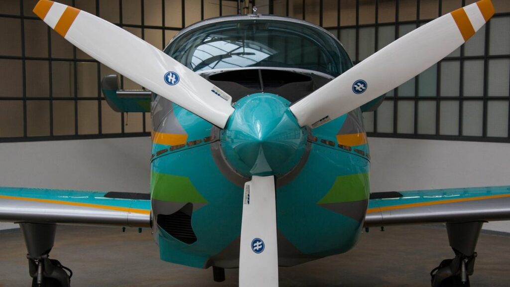 Quem inventou o avião