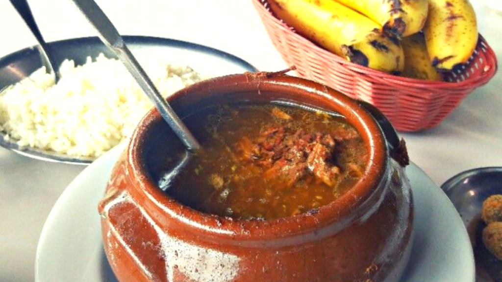 Barreado comida típica de Morretes