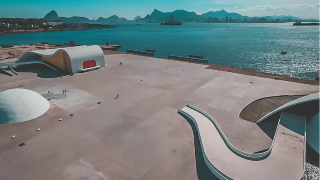Caminho Niemeyer