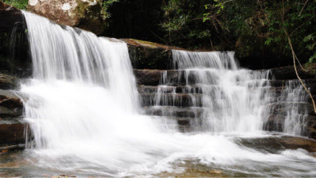 Cachoeira em Arraial do Sana