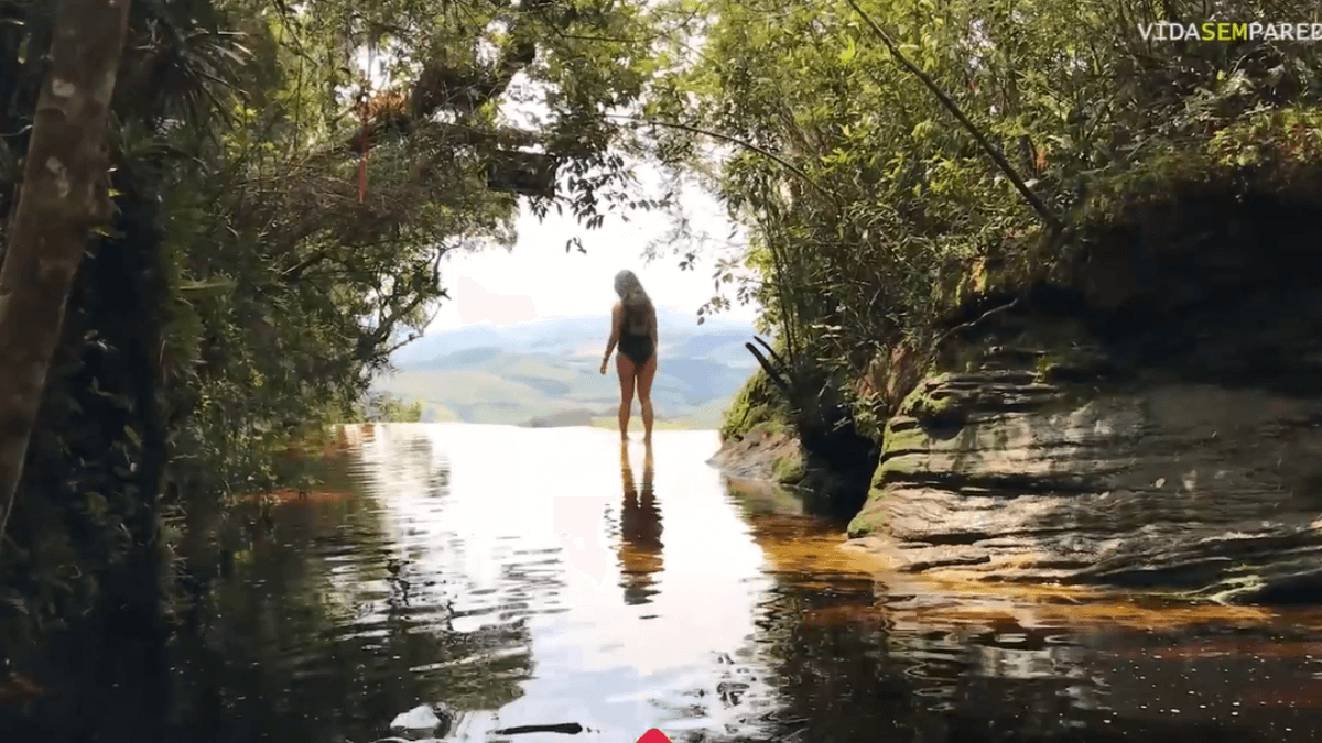 Imagem da cachoeira janela do céu
