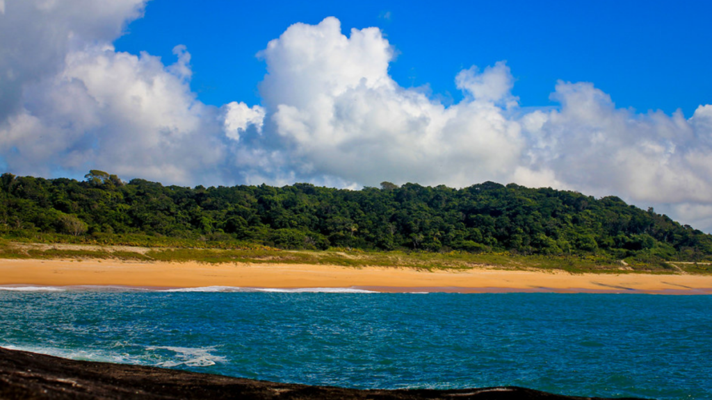 Praia de Itapebussus
