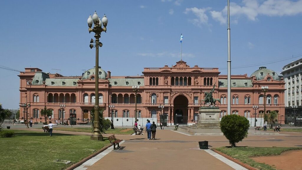 Argentina pontos turísticos: A casa Rosada se trata de uma estrutura histórica antiga.