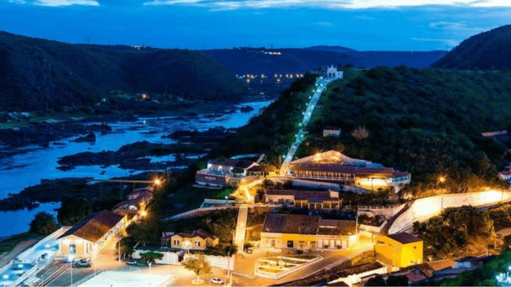Imagem da cidade de Piranhas, próxima ao Cânion do Xingó
