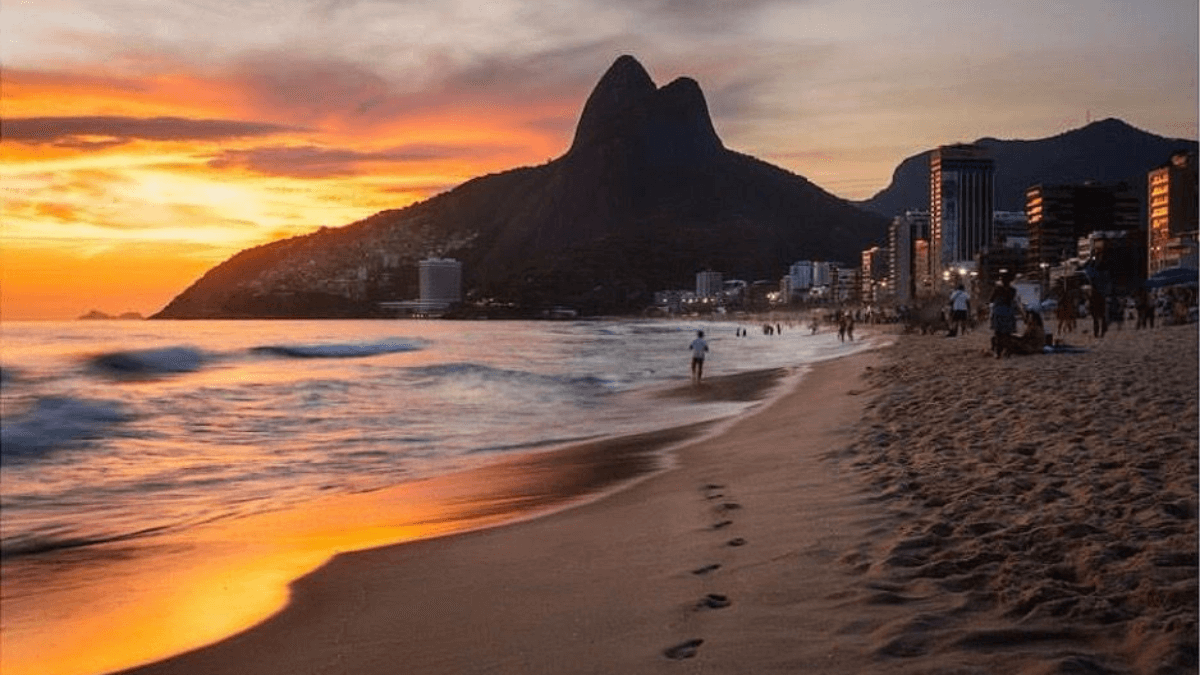 Imagem da Praia de Ipanema, no Rio de Janeiro