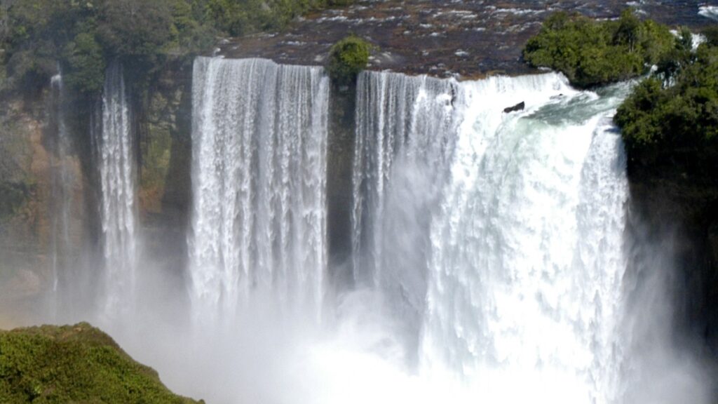 Cachoeira Salto Utiariti.