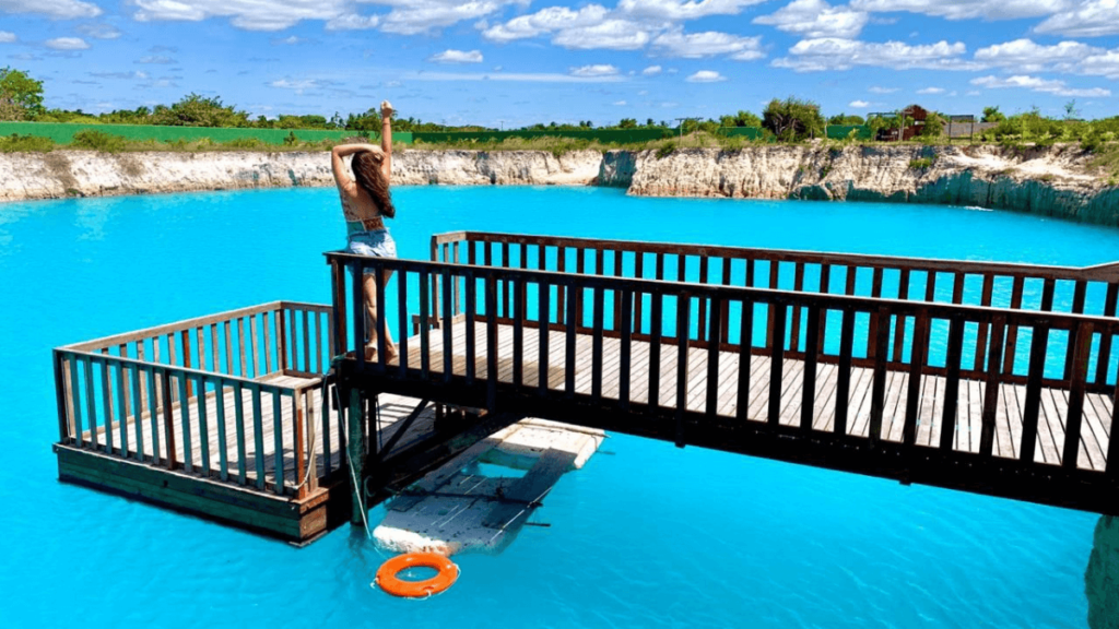 Imagem do deck em Buraco Azul.