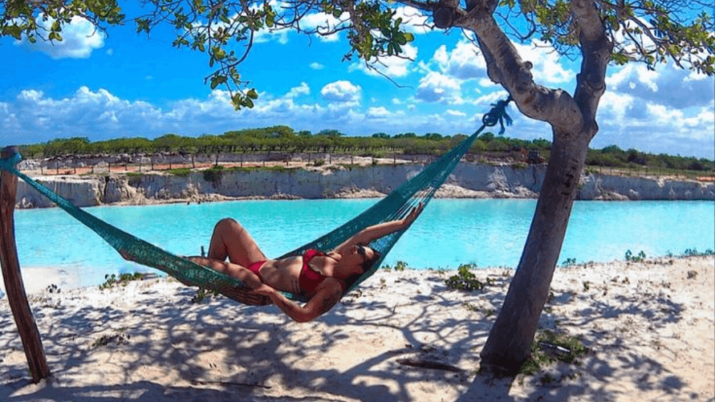 Mais uma linda rede nas árvores em Buraco Azul