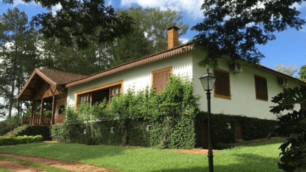 Pousada Fazenda Pinhalzinho B&B