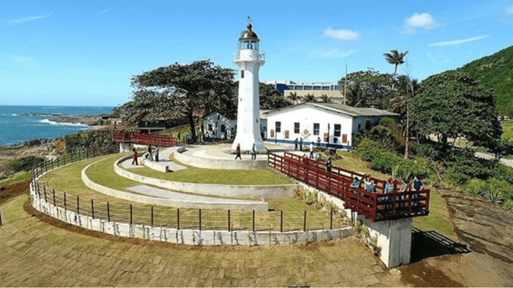 Imagem do Farol Santa Luzia, na cidade de Vila Velha.