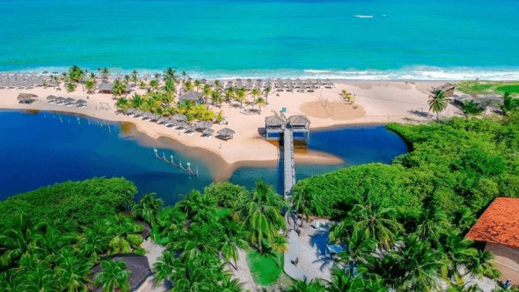 Imagem da Praia de Pratagi, na capital do Alagoas.