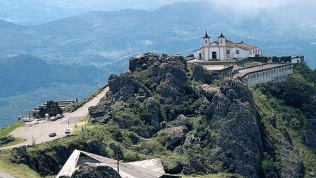 Veja a Serra da Piedade