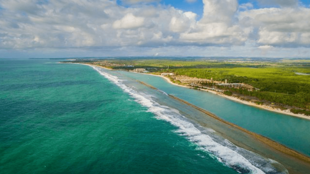 Conheça Praia de Muro Alto 