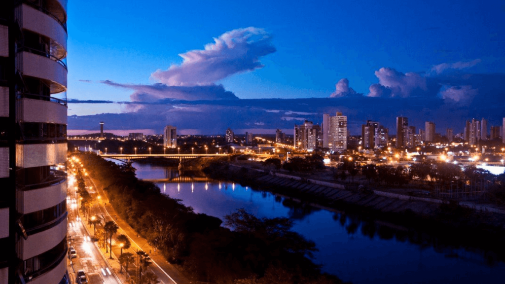 Cidade no Piauí a noite do DDD 86