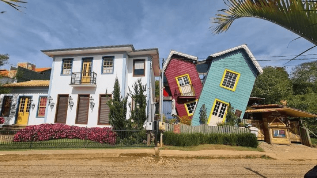 Casa Torta em Bichinho, MG