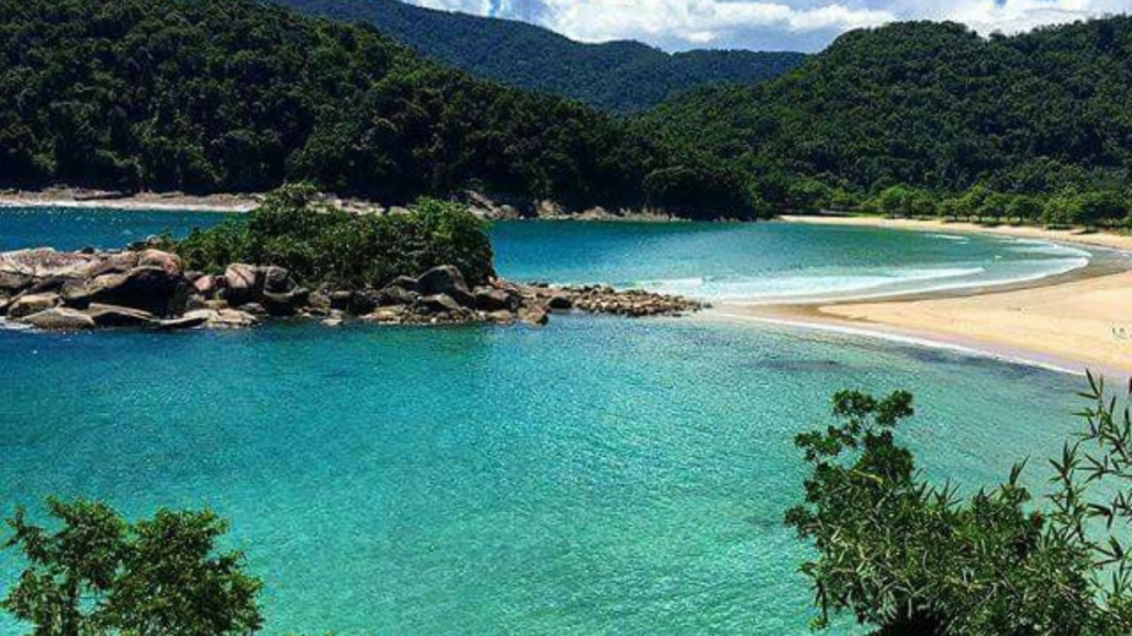 Veja Praia das Laranjeiras