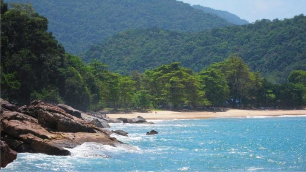 Praia Mansa em Ubatuba