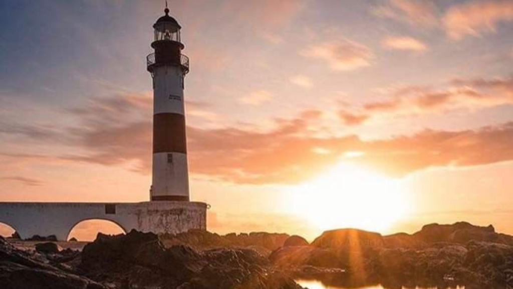 Pôr do sol na Praia de Itapuã