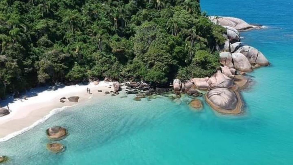 Praia em Santa Catarina