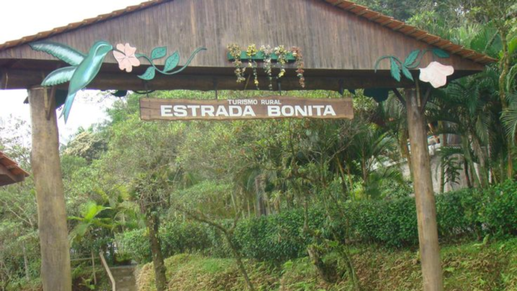 Estrada Bonita
