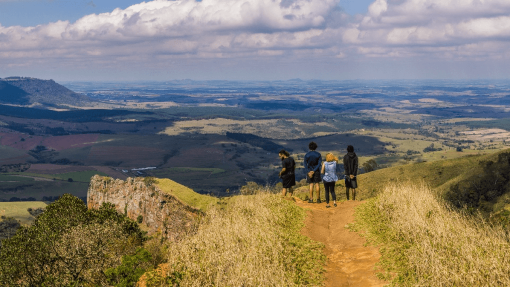 Conheça Morro do Fogão