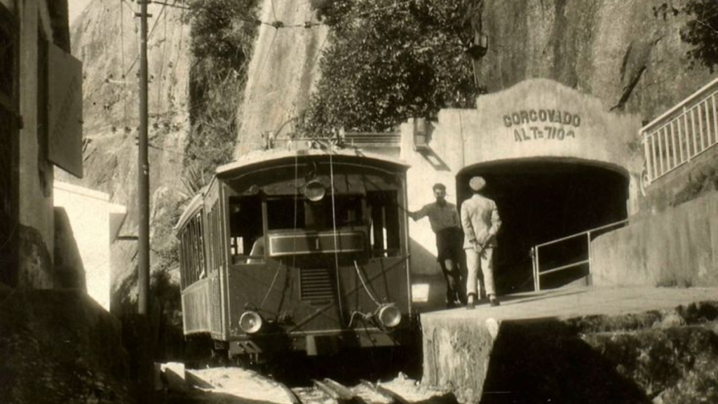 Antiga foto do Trem do Corcovado