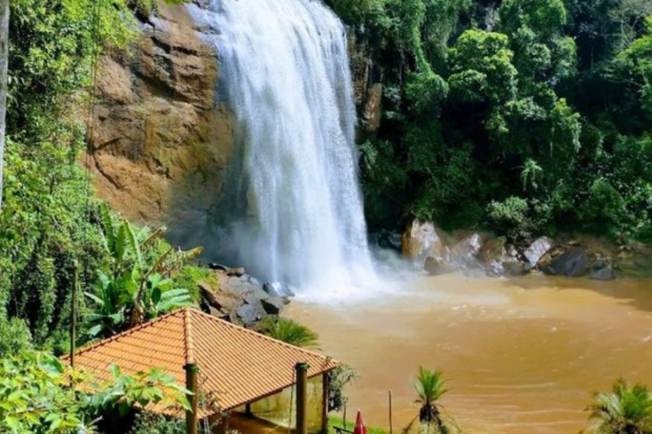 Cachoeira Grande de Lagoinha em SP