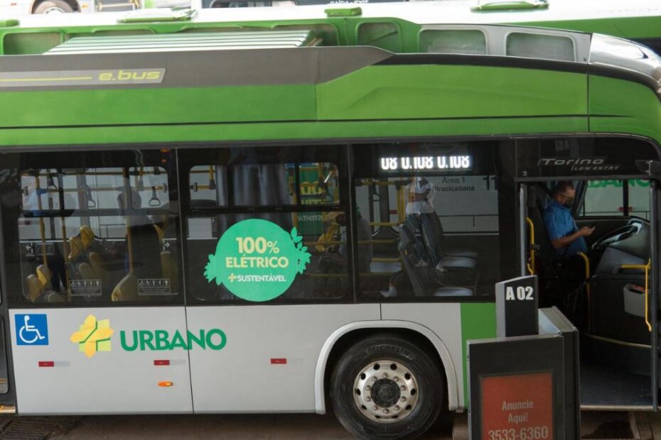 Horários dos ônibus em DF: Um ônibus em df