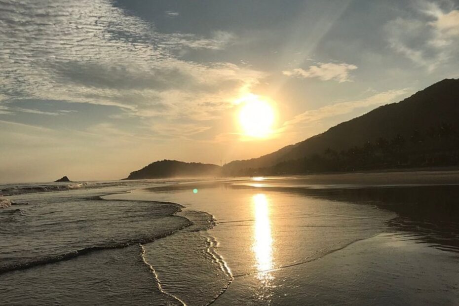 Pôr do sol na Barra do Sahy.