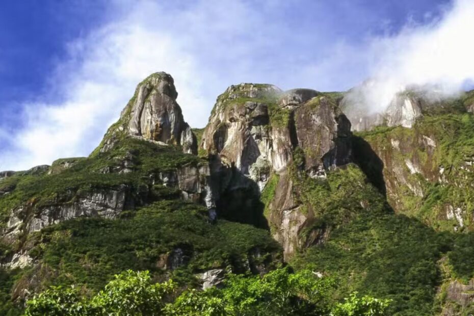 Parque Estadual Pico do Marumbi.