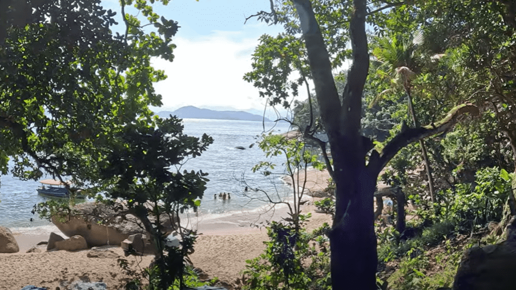 Praia do Sangava.