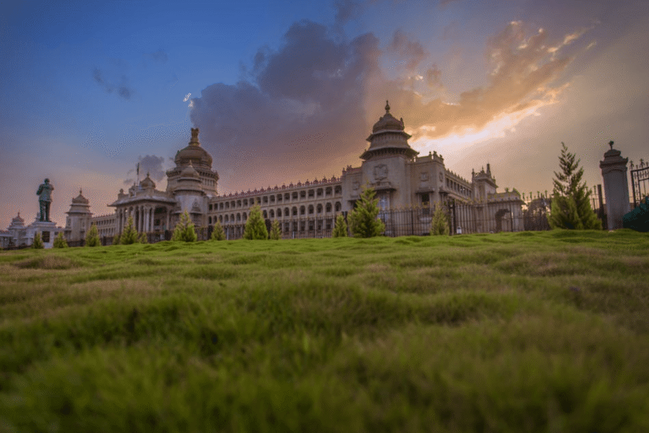 Bangalore na Índia no fim da tarde.
