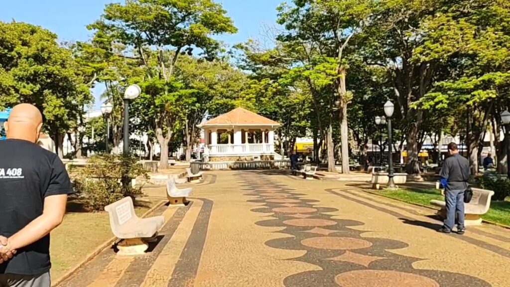 Praça de Pirassununga.